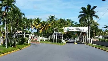 Dorado Centrally Located Guest House Hotel